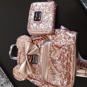 Loungefly Minnie Mouse backpack and wallet